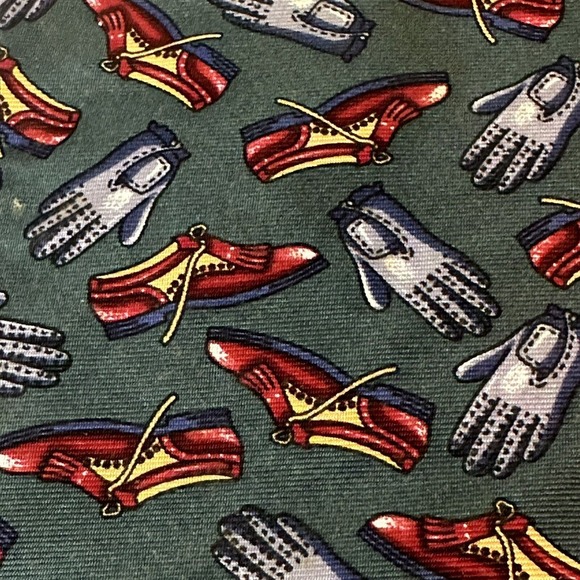 Sutter & Grant Neck Tie, Golf Themed Green/Gray/Red, Shoes & Gloves All Silk USA - Picture 3 of 9